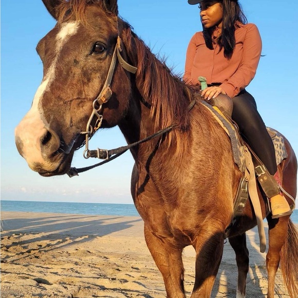 Heyyyyy - Picture 6 of 10